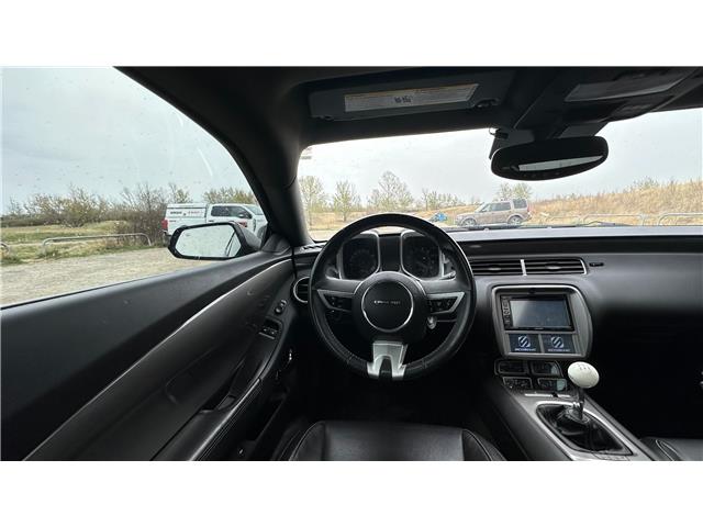 2010 Chevrolet Camaro SS (Stk: 30980) in Calgary - Image 18 of 29 2010 Chevrolet Camaro SS (Stk: 30980) in Calgary - Image 18 of 29