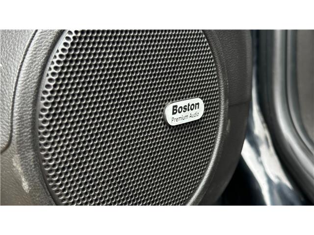 2010 Chevrolet Camaro SS (Stk: 30980) in Calgary - Image 27 of 29 2010 Chevrolet Camaro SS (Stk: 30980) in Calgary - Image 27 of 29