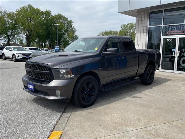 2019 RAM 1500 Classic ST (Stk: RC1R01278A) in LaSalle - Image 1 of 10
