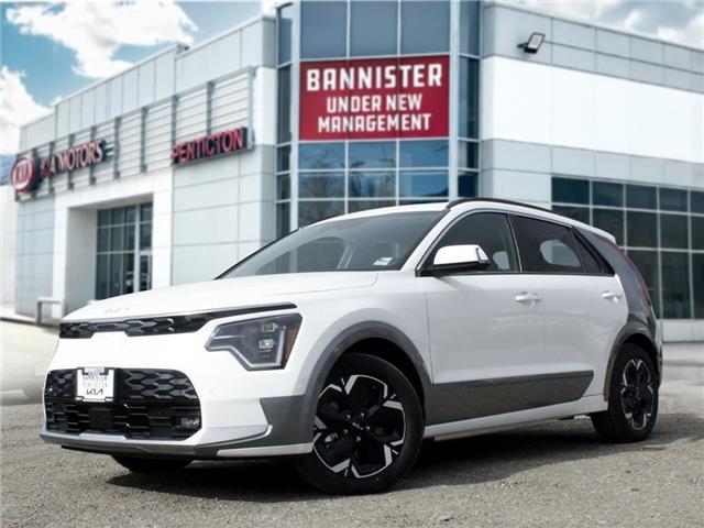 2024 Kia Niro EV Wave w/Snow White Pearl & Grey Exterior (Stk: 5924N11) in Penticton - Image 1 of 29
