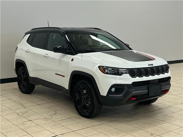 2023 Jeep Compass Trailhawk (Stk: T557216) in Courtenay - Image 1 of 17