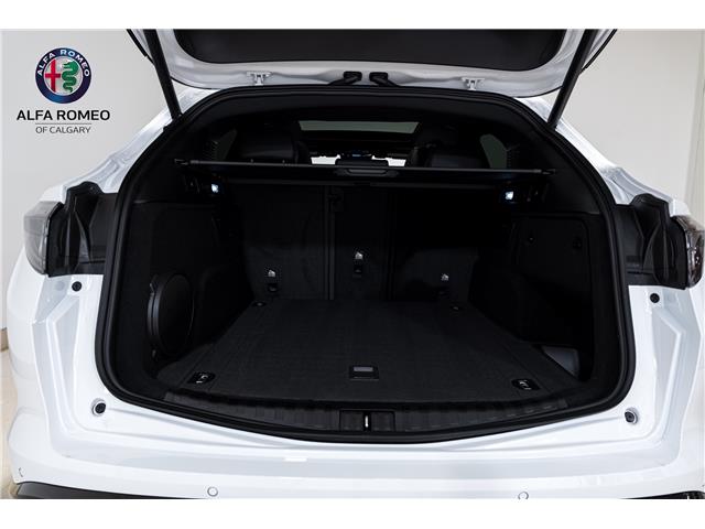 2024 Alfa Romeo Stelvio ti (Stk: ARUC831) in Calgary - Image 7 of 31 2024 Alfa Romeo Stelvio ti (Stk: ARUC831) in Calgary - Image 7 of 31