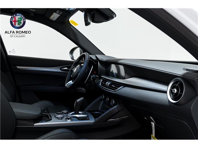 2024 Alfa Romeo Stelvio ti (Stk: ARUC831) in Calgary - Image 27 of 31 2024 Alfa Romeo Stelvio ti (Stk: ARUC831) in Calgary - Image 27 of 31