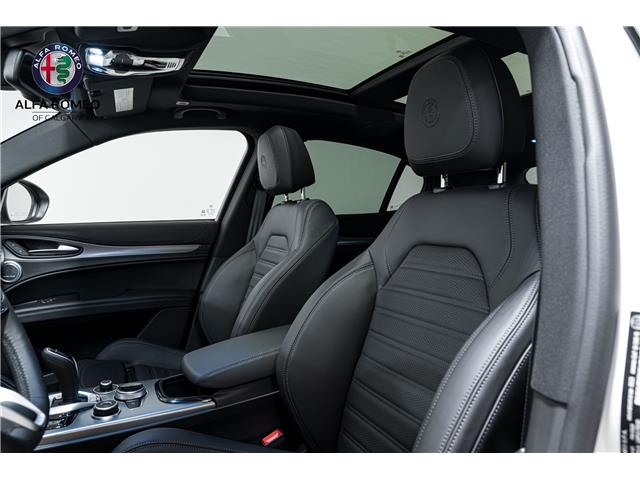 2024 Alfa Romeo Stelvio ti (Stk: ARUC831) in Calgary - Image 19 of 31 2024 Alfa Romeo Stelvio ti (Stk: ARUC831) in Calgary - Image 19 of 31