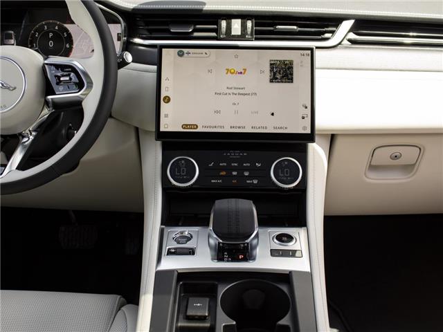 2026 Jaguar F-PACE P250 R-Dynamic S (Stk: JP57892-new) in Windsor - Image 16 of 25 2026 Jaguar F-PACE P250 R-Dynamic S (Stk: JP57892-new) in Windsor - Image 16 of 25