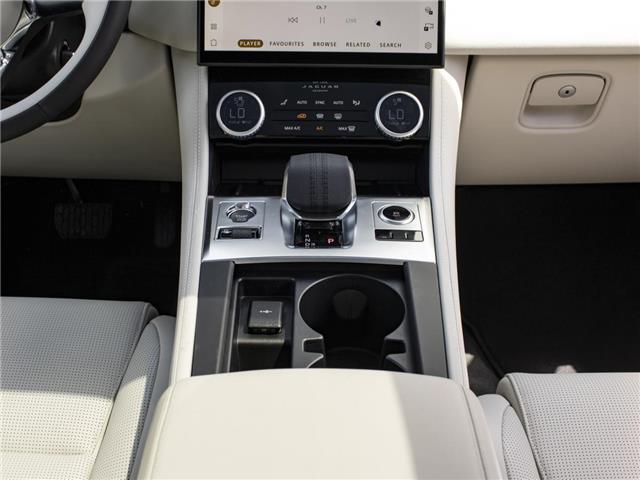 2026 Jaguar F-PACE P250 R-Dynamic S (Stk: JP57892-new) in Windsor - Image 17 of 25 2026 Jaguar F-PACE P250 R-Dynamic S (Stk: JP57892-new) in Windsor - Image 17 of 25