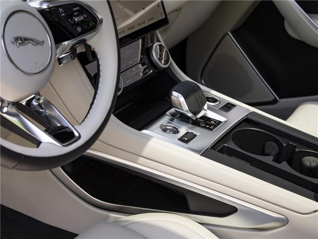 2026 Jaguar F-PACE P250 R-Dynamic S (Stk: JP57892-new) in Windsor - Image 18 of 25 2026 Jaguar F-PACE P250 R-Dynamic S (Stk: JP57892-new) in Windsor - Image 18 of 25