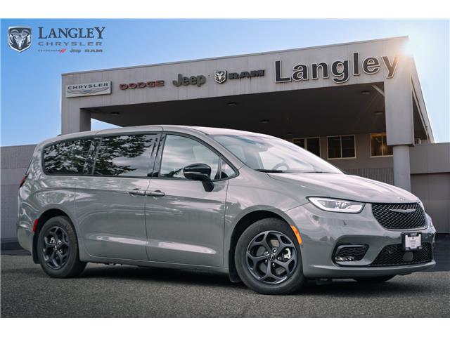 2023 Chrysler Pacifica Hybrid Limited (Stk: LC2571) in Surrey - Image 1 of 20