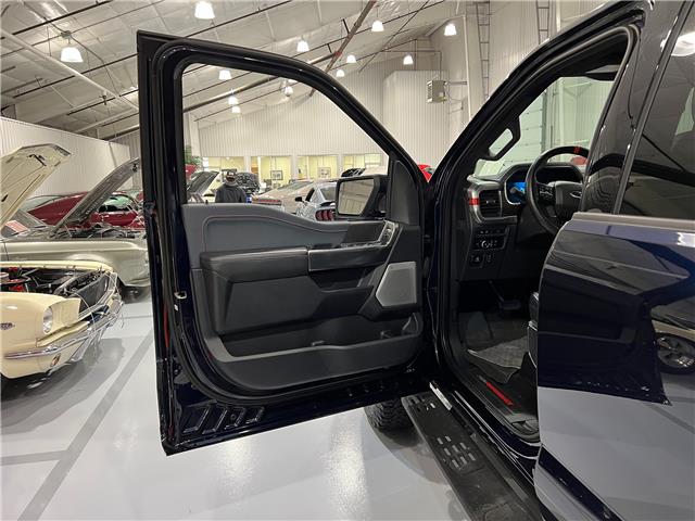 2023 Ford F-150 Raptor in Watford - Image 23 of 33