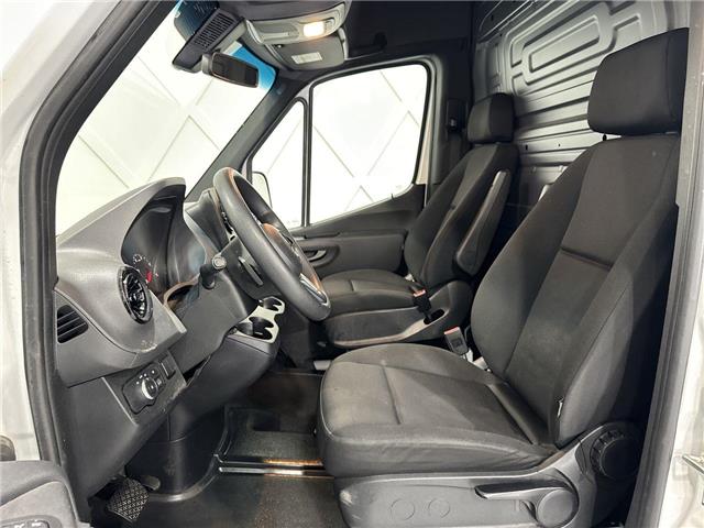 2024 Mercedes-Benz Sprinter 2500 High Roof 4-Cyl Diesel (Stk: ATNP3747) in Vaughan - Image 11 of 25