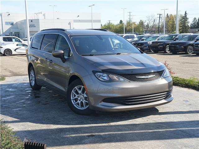 2017 Chrysler Pacifica Touring (Stk: 59854U) in Red Deer - Image 1 of 19