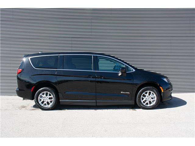 2024 Chrysler Grand Caravan SXT (Stk: MU2375) in London - Image 5 of 19