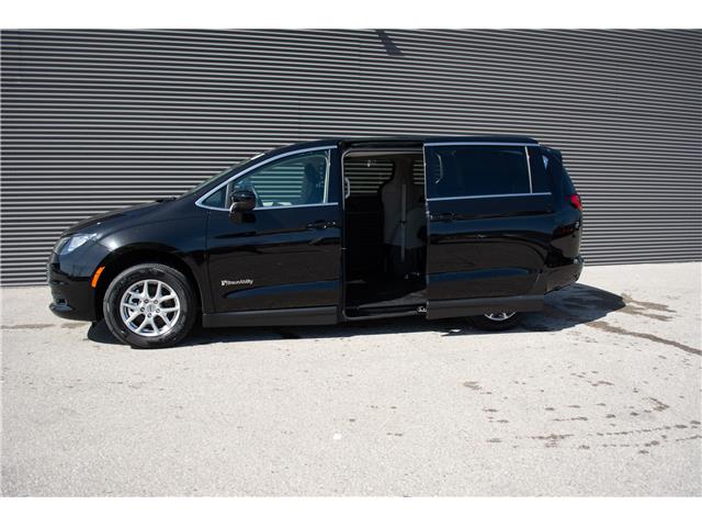 2024 Chrysler Grand Caravan SXT (Stk: MU2375) in London - Image 3 of 19