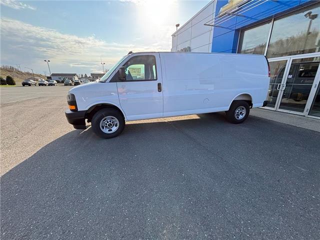 2025 GMC Savana 2500 Work Van (Stk: 25152) in Campbellton - Image 3 of 11 2025 GMC Savana 2500 Work Van (Stk: 25152) in Campbellton - Image 3 of 11