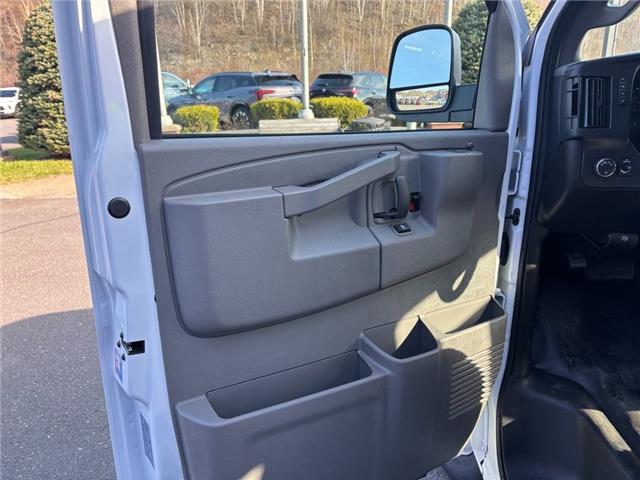 2025 GMC Savana 2500 Work Van (Stk: 25152) in Campbellton - Image 10 of 11 2025 GMC Savana 2500 Work Van (Stk: 25152) in Campbellton - Image 10 of 11