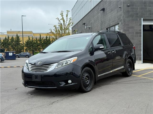 2017 Toyota Sienna XLE 7 Passenger (Stk: H9563A) in Toronto - Image 1 of 7
