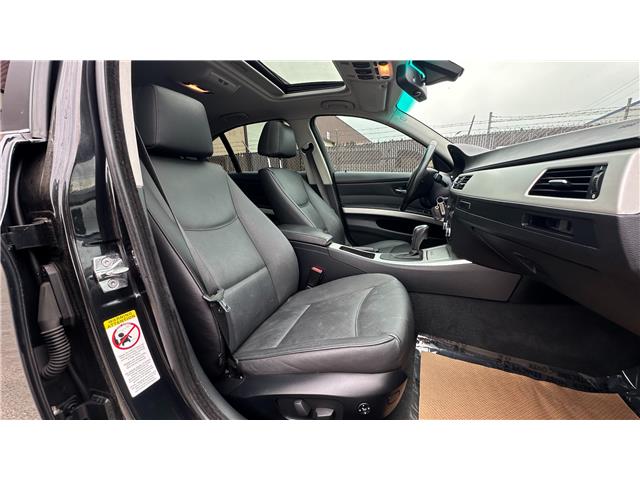 2008 BMW 335 xi (Stk: AC285270) in Calgary - Image 20 of 29