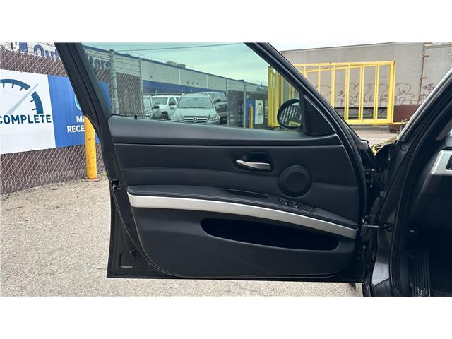 2008 BMW 335 xi (Stk: AC285270) in Calgary - Image 27 of 29