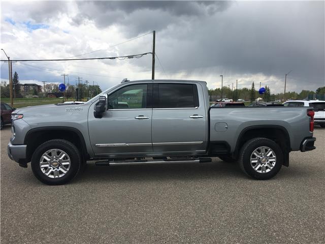 2024 Chevrolet Silverado 3500HD High Country (Stk: 18421534A) in Pincher Creek - Image 1 of 17