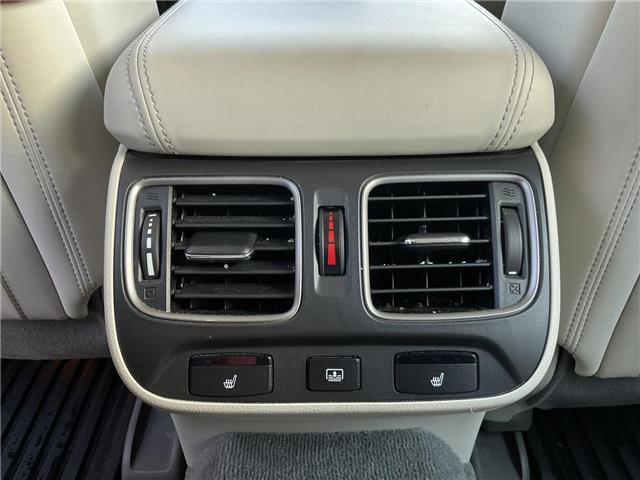 2016 Acura RLX Sport Hybrid Elite Package (Stk: 4282) in KITCHENER - Image 11 of 33 2016 Acura RLX Sport Hybrid Elite Package (Stk: 4282) in KITCHENER - Image 11 of 33