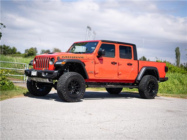 2023 Jeep Gladiator Mojave (Stk: 29330) in Surrey - Image 1 of 25