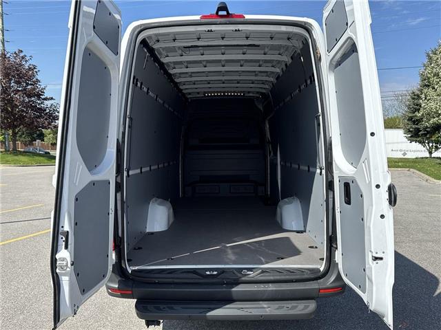 2023 Mercedes-Benz Sprinter 2500 High Roof 4-Cyl Diesel (Stk: ATNP4440) in Vaughan - Image 23 of 33