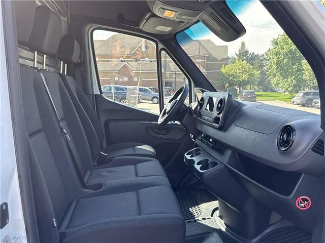2023 Mercedes-Benz Sprinter 2500 High Roof 4-Cyl Diesel (Stk: ATNP4440) in Vaughan - Image 24 of 33