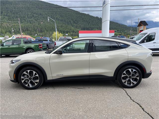 2025 Ford Mustang Mach-E Select (Stk: 25S849) in CRESTON - Image 4 of 26