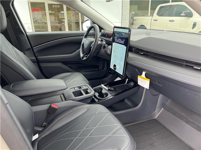 2025 Ford Mustang Mach-E Select (Stk: 25S849) in CRESTON - Image 11 of 26