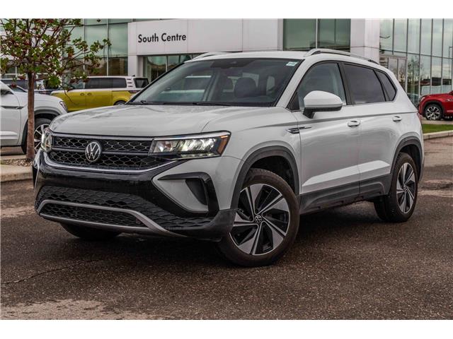 2024 Volkswagen Taos Comfortline (Stk: SU7579) in Calgary - Image 1 of 34