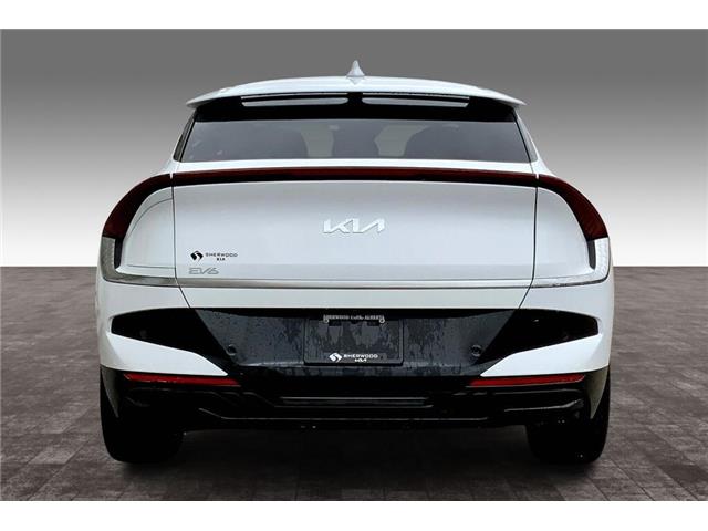 2025 Kia EV6 Land w/Premium Package (Stk: SEV61262) in Sherwood Park - Image 4 of 14