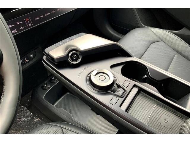 2025 Kia EV6 Land w/Premium Package (Stk: SEV61262) in Sherwood Park - Image 7 of 14