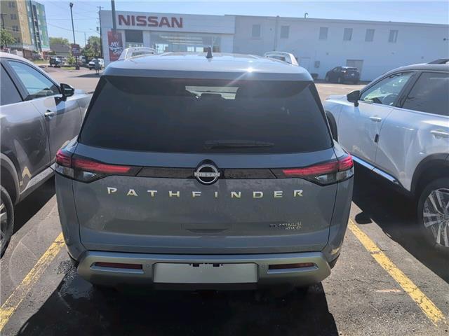 2025 Nissan Pathfinder Platinum (Stk: 25128) in Sarnia - Image 3 of 3