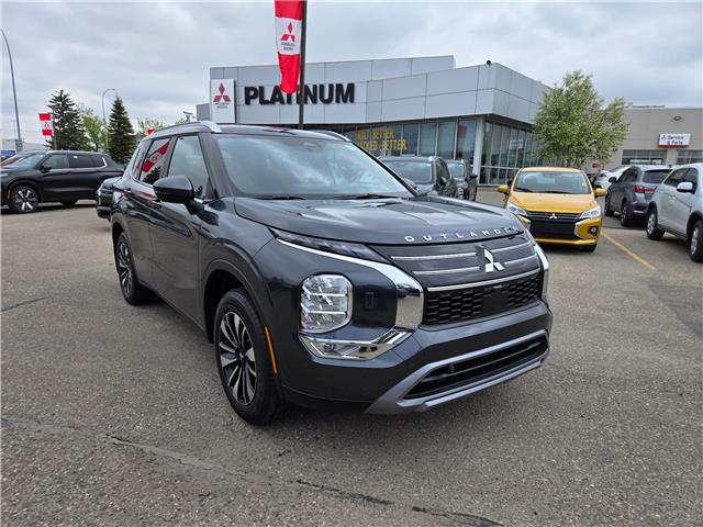 2025 Mitsubishi Outlander LE (Stk: 8788) in Calgary - Image 1 of 27