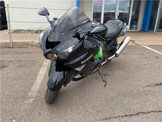 2006 Kawasaki ZX-14 SPORT in Charlottetown - Image 1 of 9