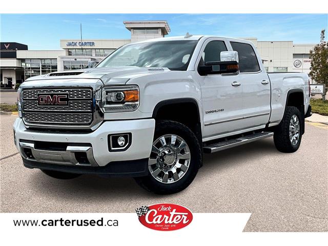 2018 GMC Sierra 2500HD Denali (Stk: 13904U) in Calgary - Image 1 of 35
