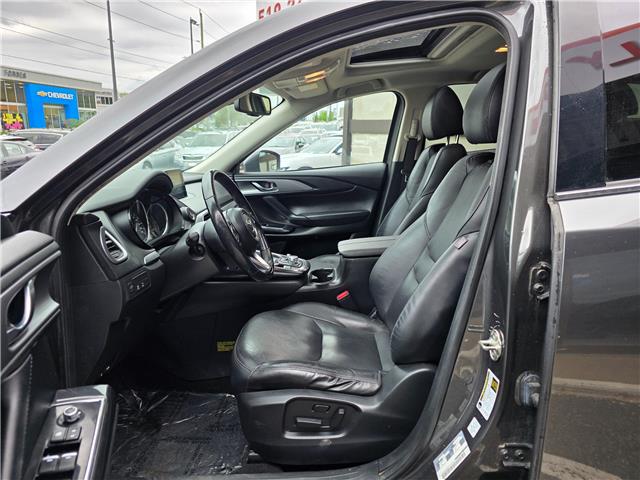 2018 Mazda CX-9 GS-L in Waterloo - Image 2 of 19 2018 Mazda CX-9 GS-L in Waterloo - Image 2 of 19