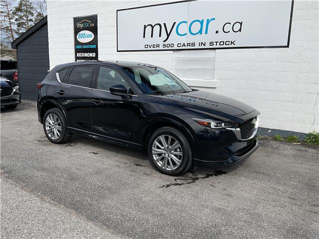 2022 Mazda CX-5 Signature (Stk: 250530) in North Bay - Image 1 of 20
