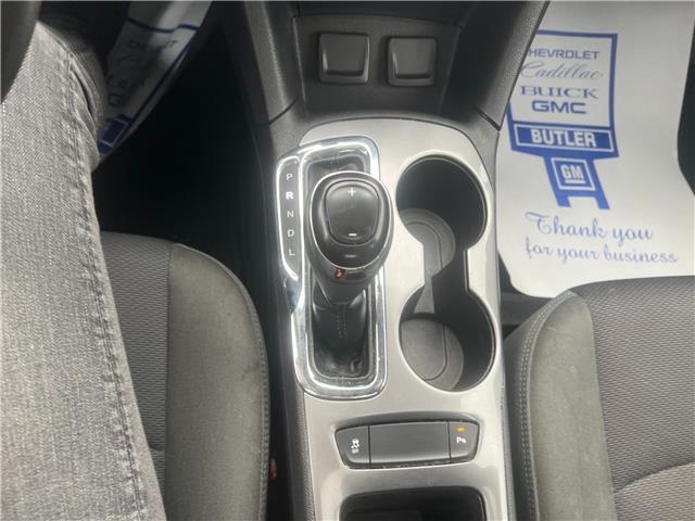 2017 Chevrolet Cruze Hatch LT Auto (Stk: 25-353-1) in Pembroke - Image 15 of 17