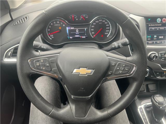 2017 Chevrolet Cruze Hatch LT Auto (Stk: 25-353-1) in Pembroke - Image 14 of 17