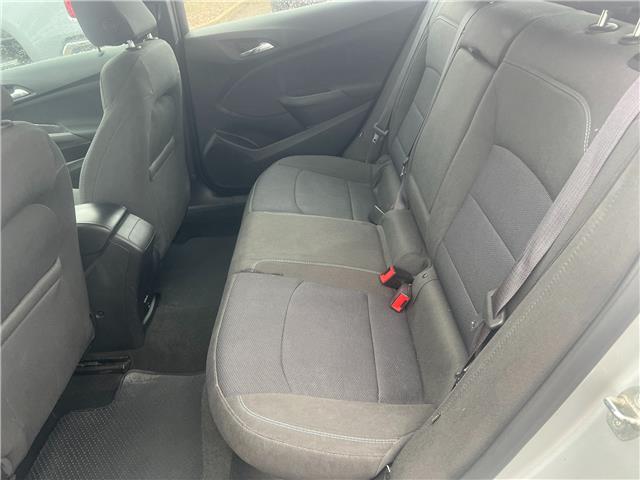 2017 Chevrolet Cruze Hatch LT Auto (Stk: 25-353-1) in Pembroke - Image 17 of 17
