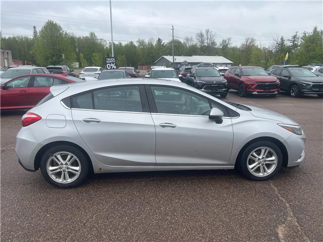 2017 Chevrolet Cruze Hatch LT Auto (Stk: 25-353-1) in Pembroke - Image 8 of 17