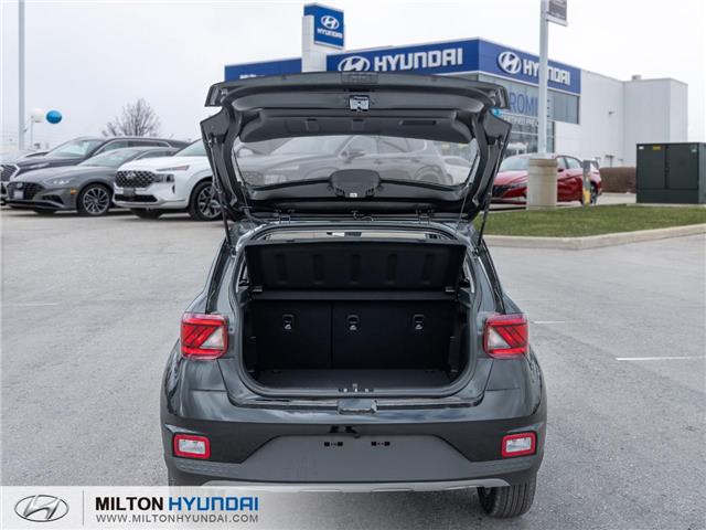 2025 Hyundai Venue Ultimate w/Black Interior (IVT) (Stk: 390505) in Milton - Image 7 of 25