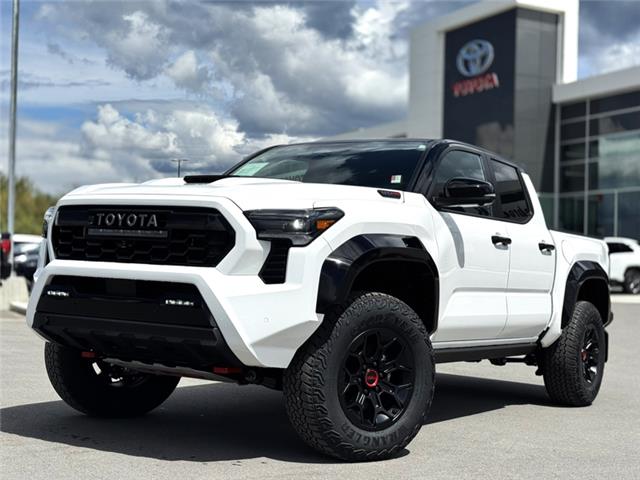 2025 Toyota Tacoma Hybrid Base (Stk: T028721) in Cranbrook - Image 1 of 22