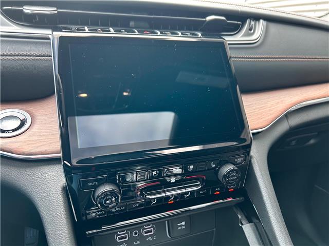 2025 Jeep Grand Cherokee L Summit (Stk: 25329D) in London - Image 18 of 29