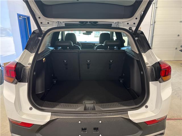 2025 Buick Encore GX Preferred (Stk: 13707) in Roblin - Image 3 of 9