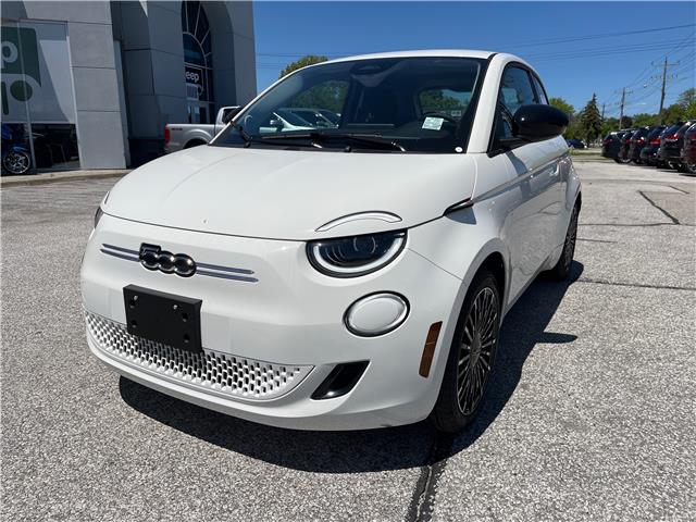 2025 Fiat 500e Base (Stk: 25-284) in Sarnia - Image 1 of 16