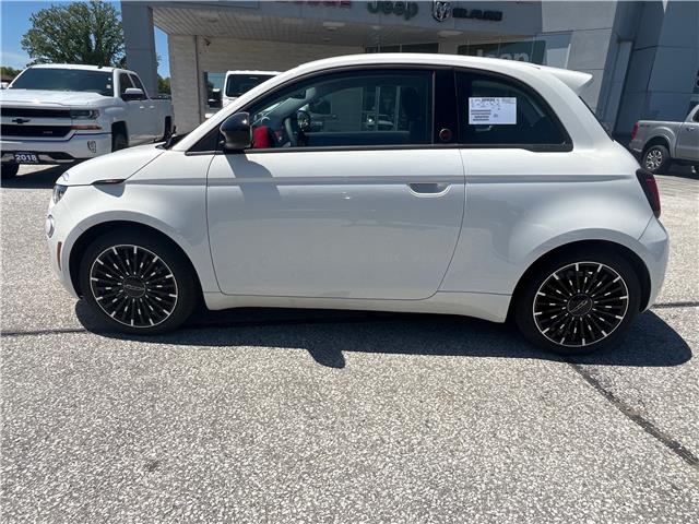 2025 Fiat 500e Base (Stk: 25-284) in Sarnia - Image 2 of 16