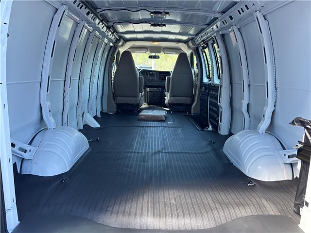 2025 GMC Savana 2500 Work Van (Stk: 25208) in Campbellton - Image 8 of 16 2025 GMC Savana 2500 Work Van (Stk: 25208) in Campbellton - Image 8 of 16