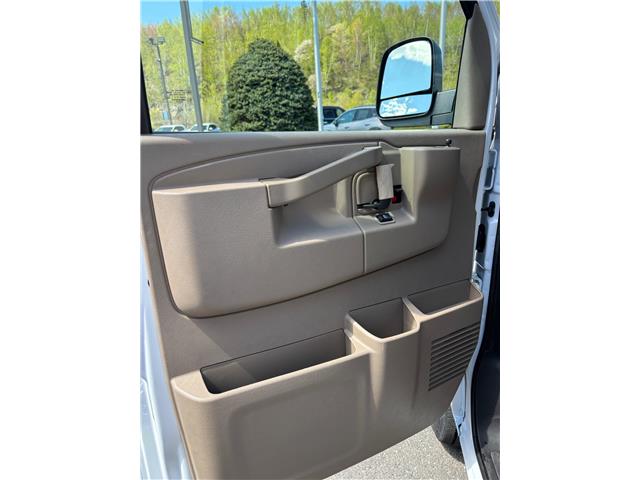 2025 GMC Savana 2500 Work Van (Stk: 25208) in Campbellton - Image 11 of 16 2025 GMC Savana 2500 Work Van (Stk: 25208) in Campbellton - Image 11 of 16